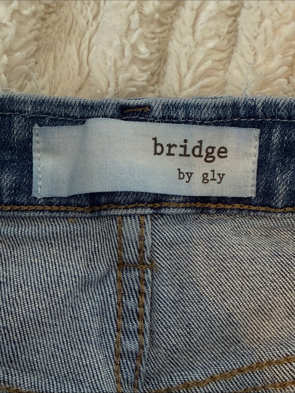 bridge by gly Distressed Bell Bottom Jeans with design 30x29 - Picture 3 of 16